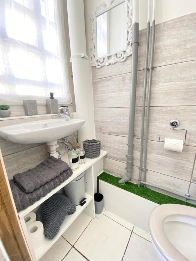 Studio Nyo Vieux Port - 3 Personnes Lägenhet Marseille Exteriör bild